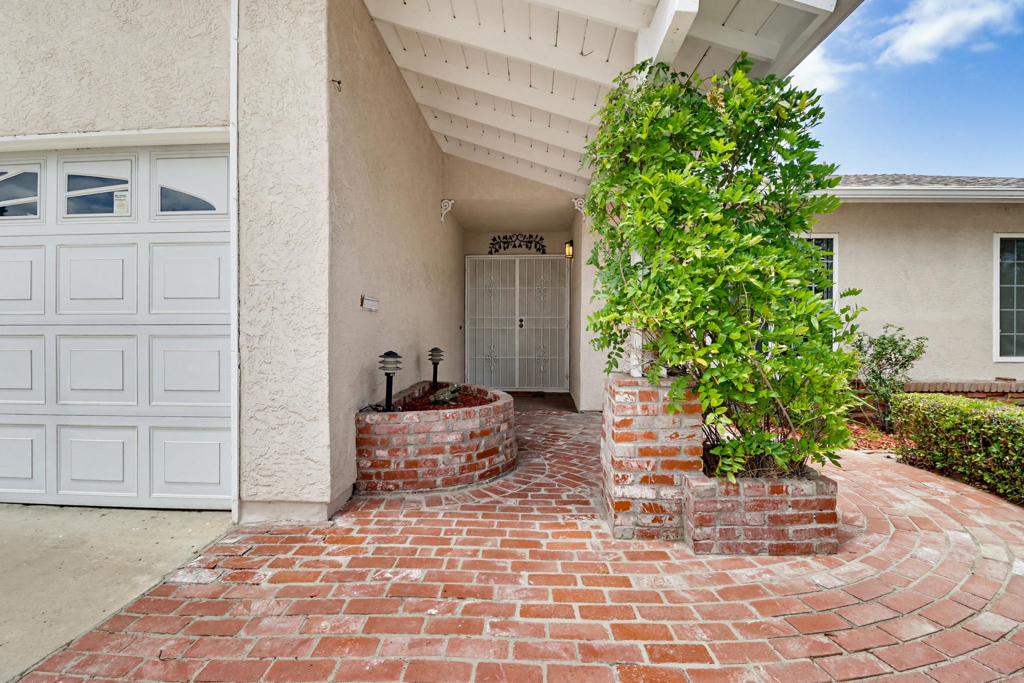 Virtual tour photo 6 of 63 for 1362 Saddleview Ct