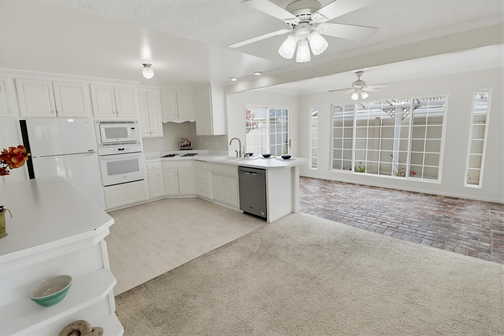 Virtual tour photo 16 of 63 for 1362 Saddleview Ct