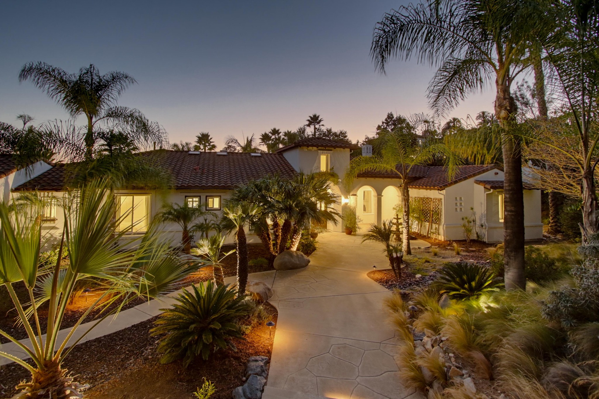 Virtual tour photo 6 of 173 for 13635 Antelope Station