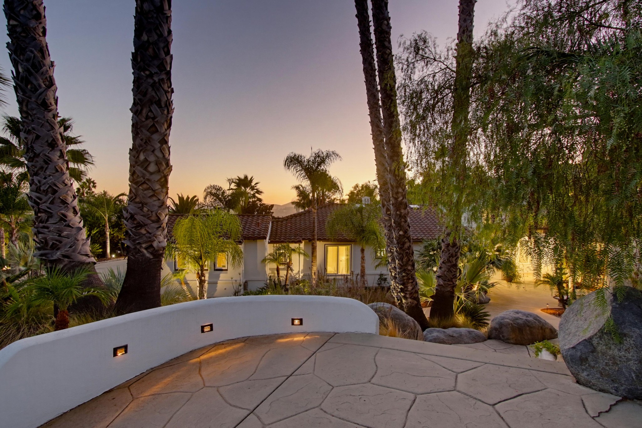 Virtual tour photo 10 of 173 for 13635 Antelope Station