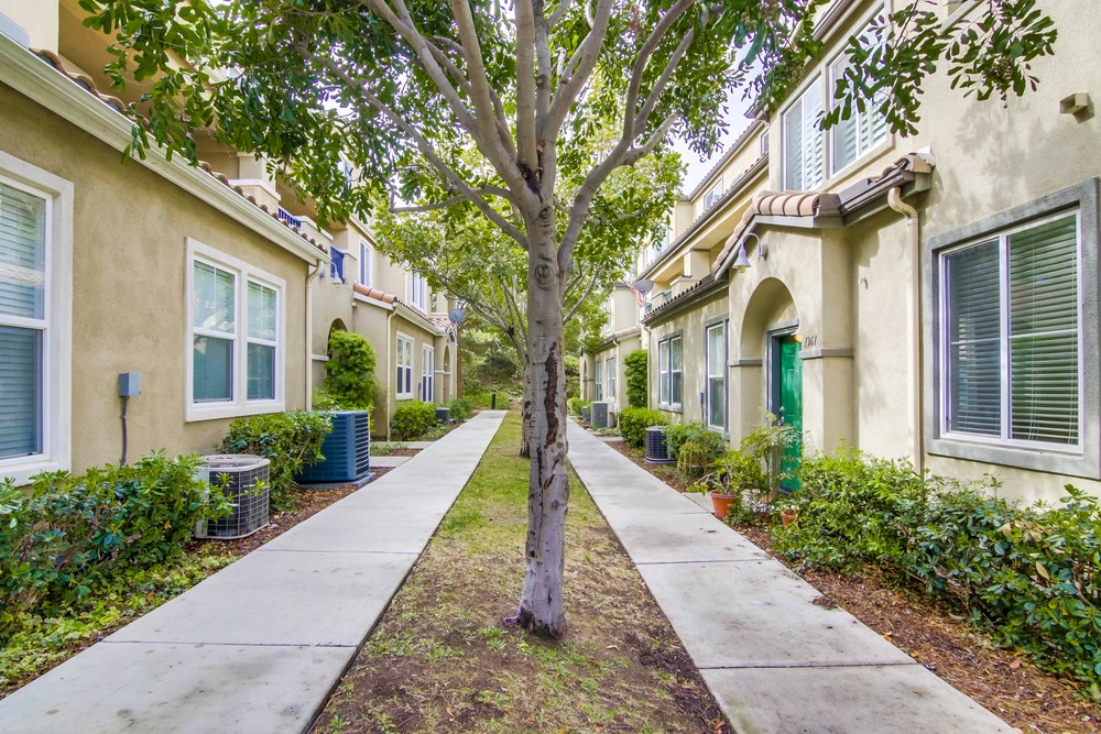Virtual tour photo 4 of 43 for 1365 Cassiopeia Ln