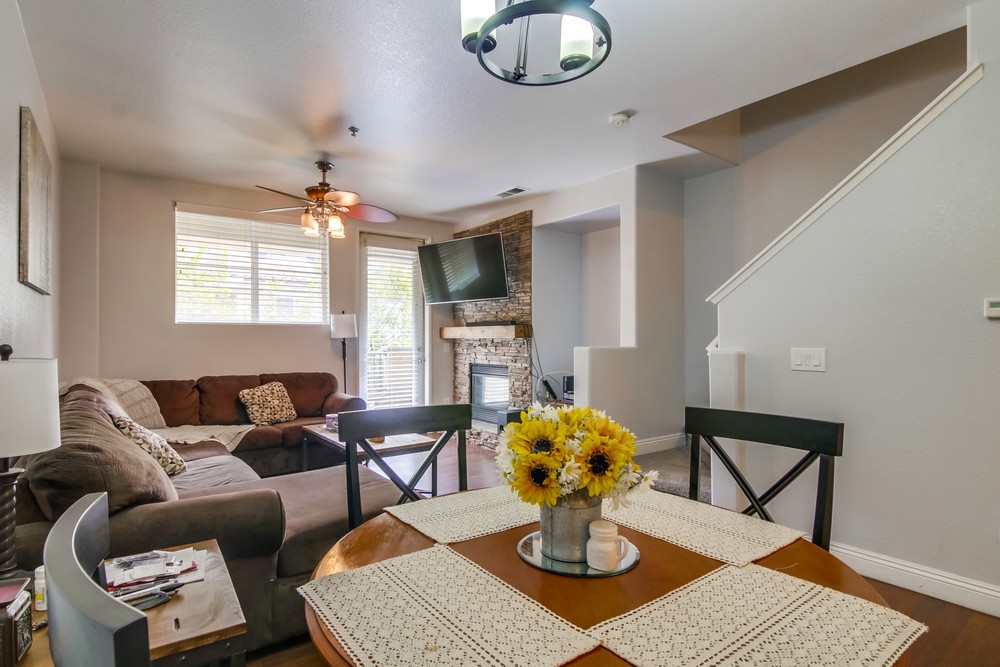 Virtual tour photo 9 of 43 for 1365 Cassiopeia Ln