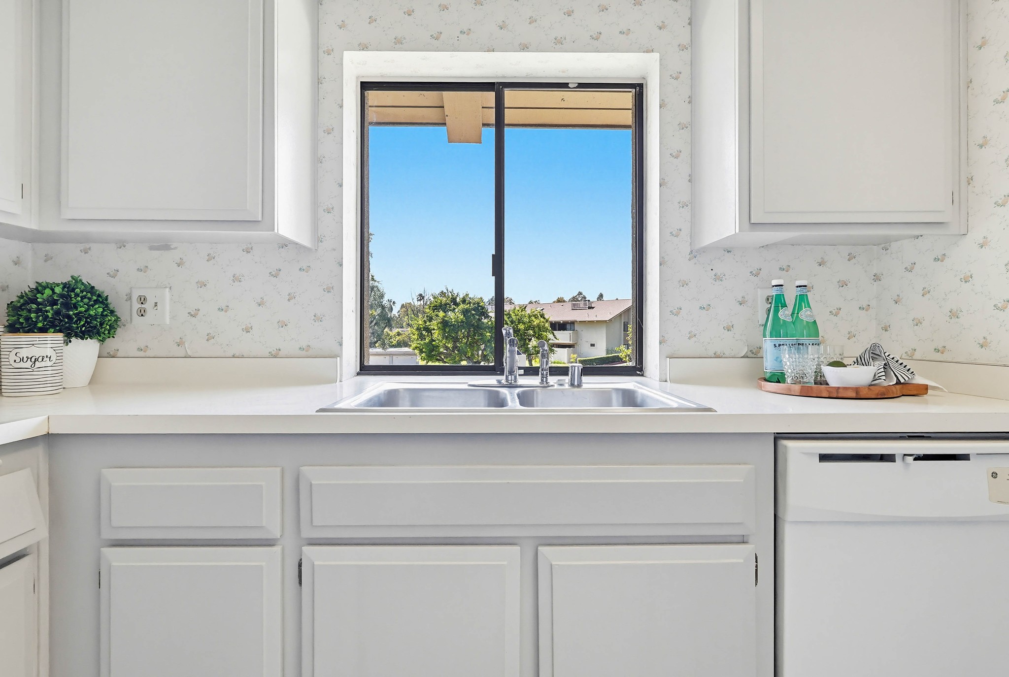 Virtual tour photo 34 of 68 for 13654 La Jolla Cir