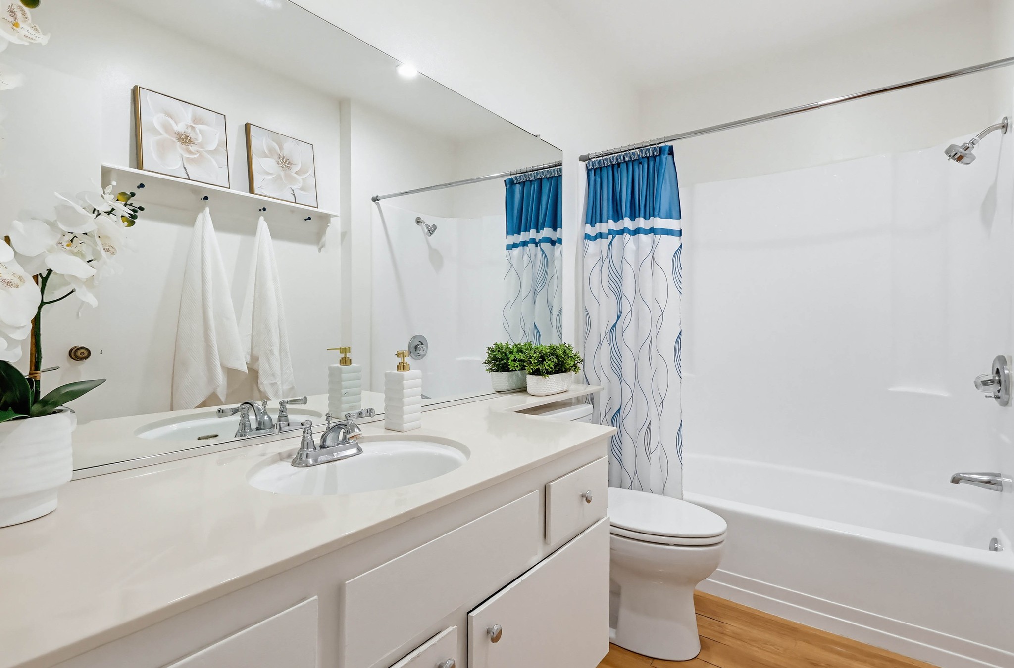 Virtual tour photo 39 of 68 for 13654 La Jolla Cir