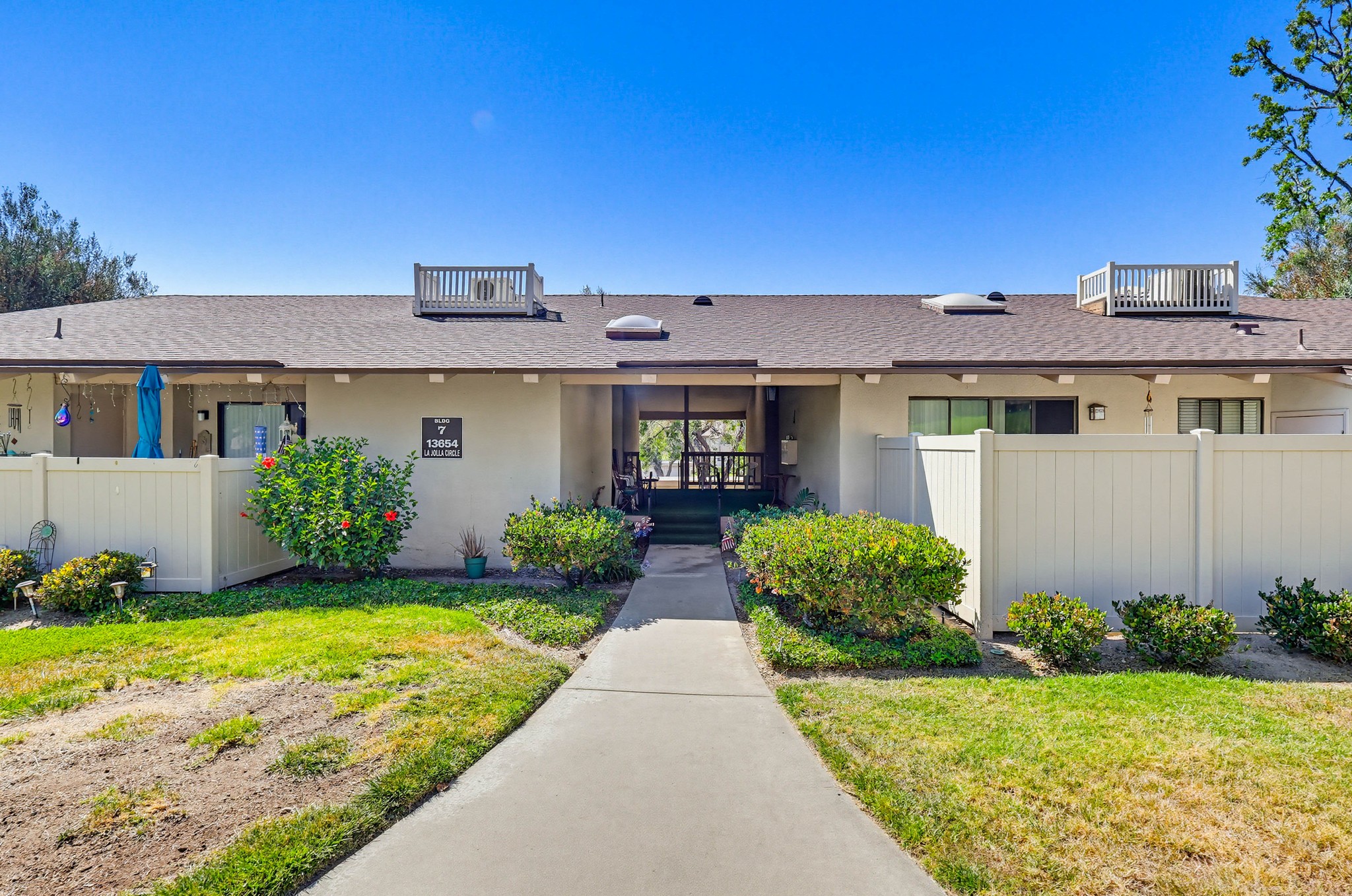 Virtual tour photo 52 of 68 for 13654 La Jolla Cir