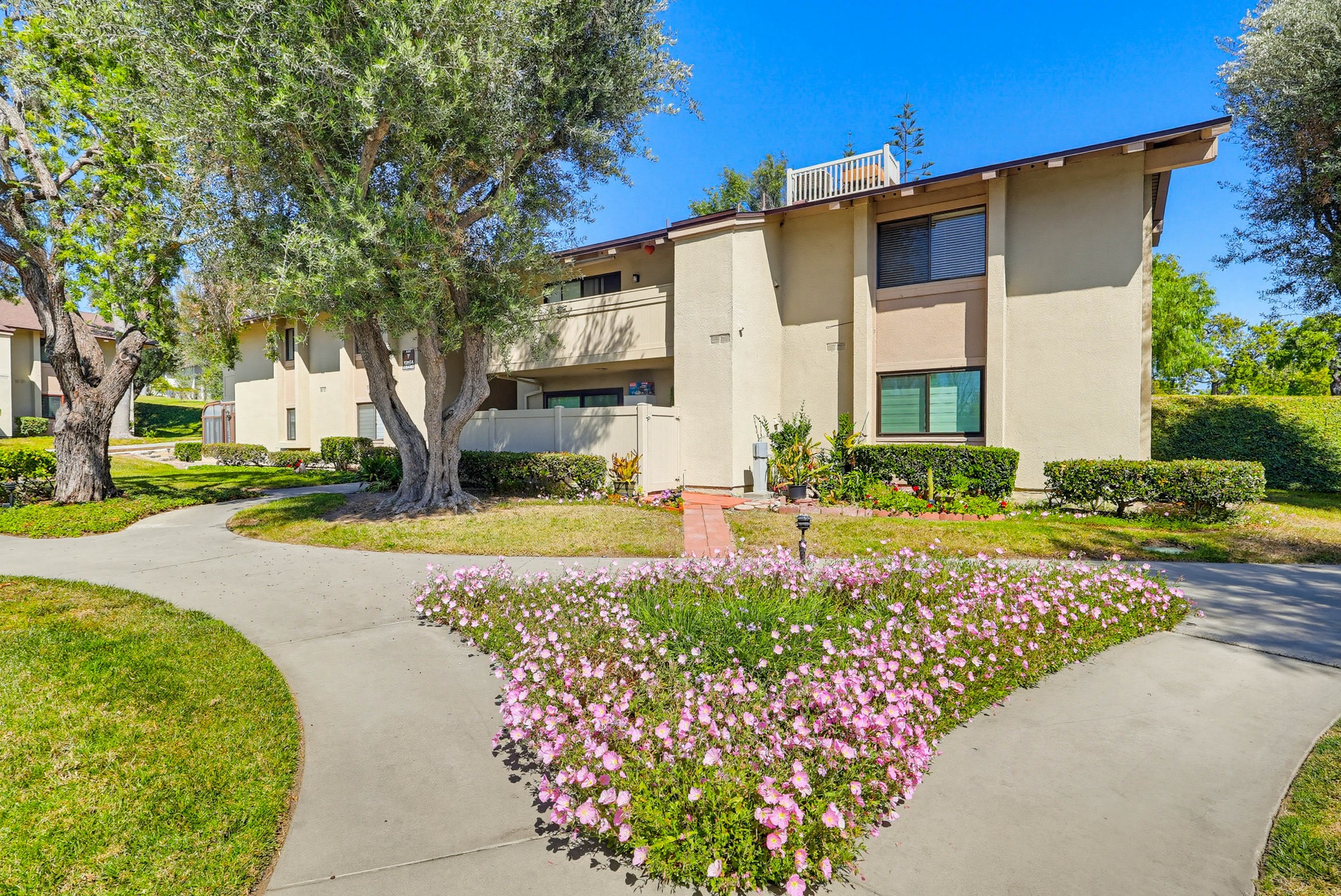 Virtual tour photo 61 of 68 for 13654 La Jolla Cir