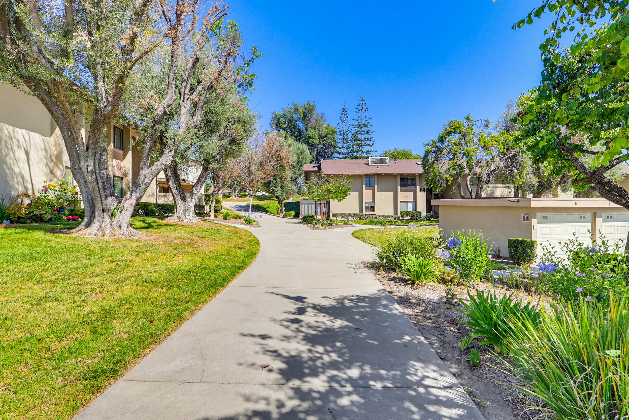 Virtual tour photo 64 of 68 for 13654 La Jolla Cir