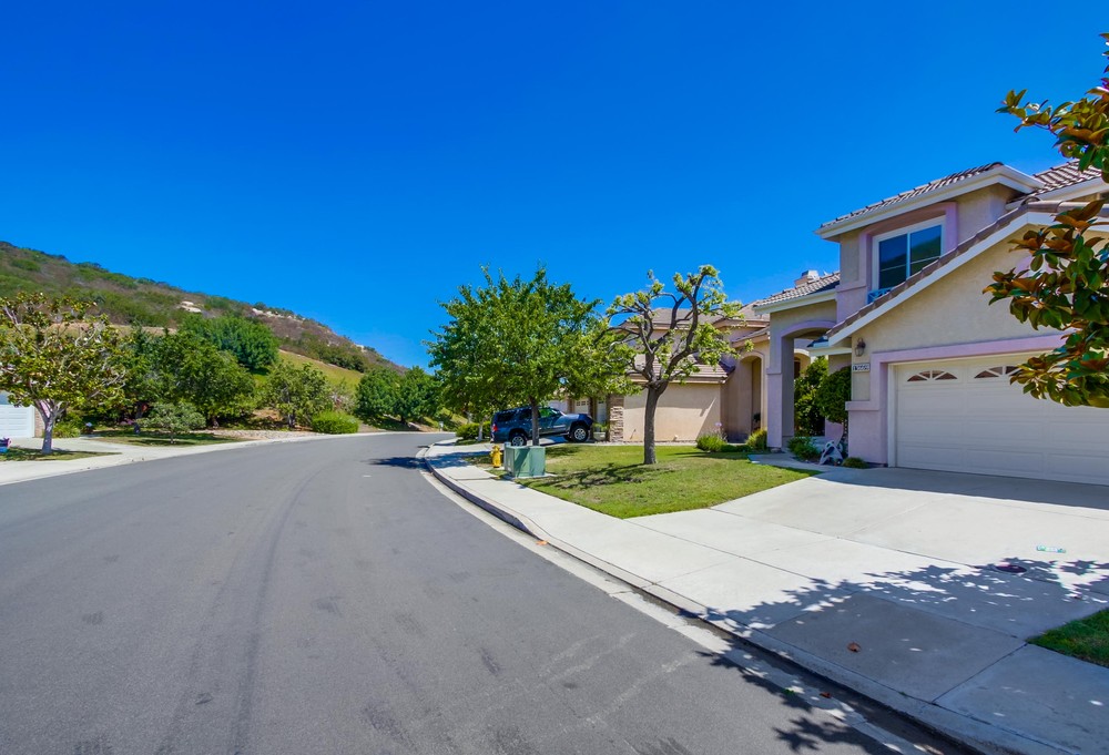 Virtual tour photo 4 of 46 for 13669 Tradition St