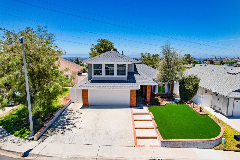 Virtual tour photo 5 of 32 for 13674 Quinton Rd
