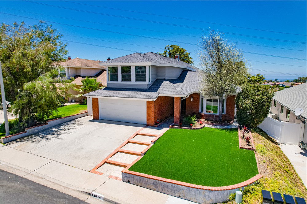 Virtual tour photo 7 of 32 for 13674 Quinton Rd