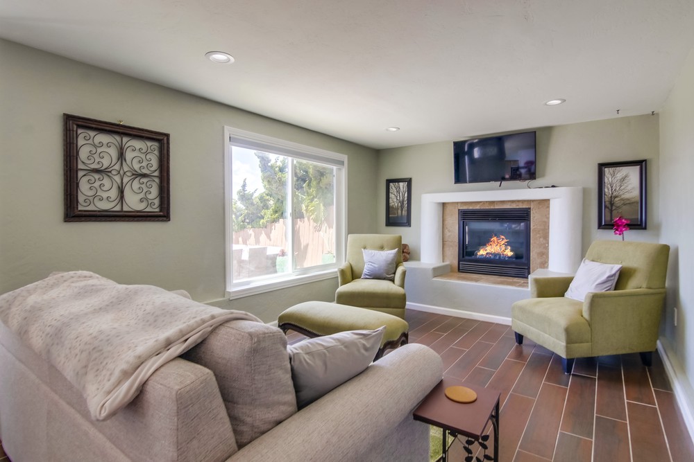 Virtual tour photo 9 of 36 for 1368 Gertrude St