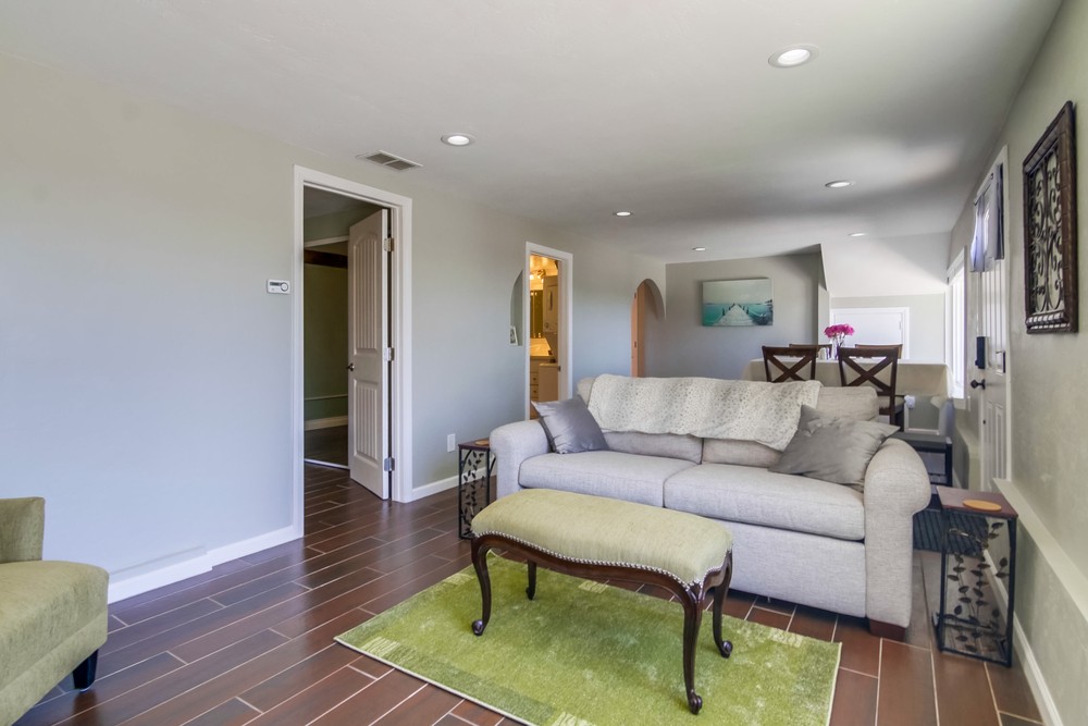 Virtual tour photo 12 of 36 for 1368 Gertrude St