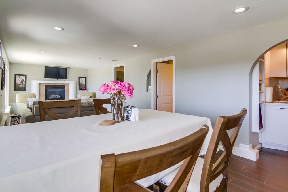 Virtual tour photo 17 of 36 for 1368 Gertrude St