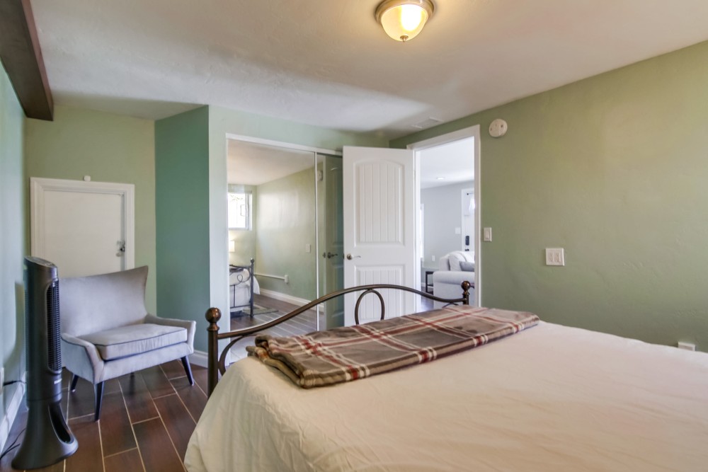 Virtual tour photo 26 of 36 for 1368 Gertrude St