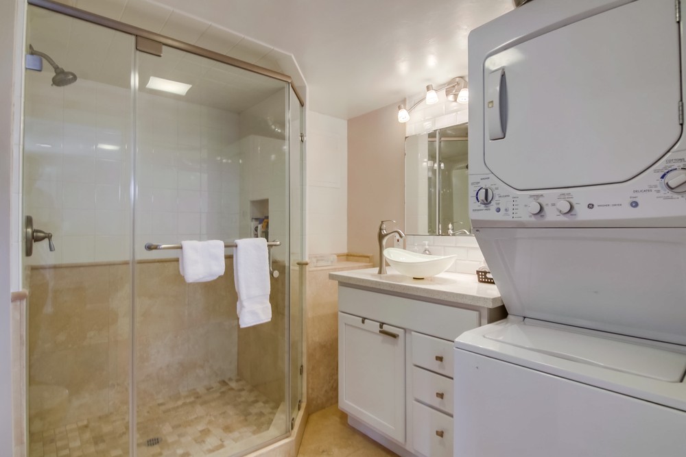 Virtual tour photo 27 of 36 for 1368 Gertrude St
