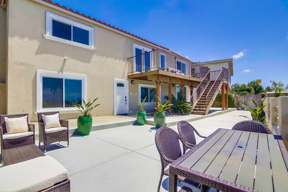 Virtual tour photo 32 of 36 for 1368 Gertrude St