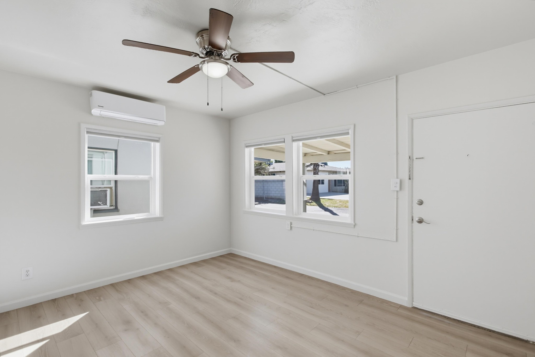 Virtual tour photo 27 of 54 for 1368 Kristie Ln