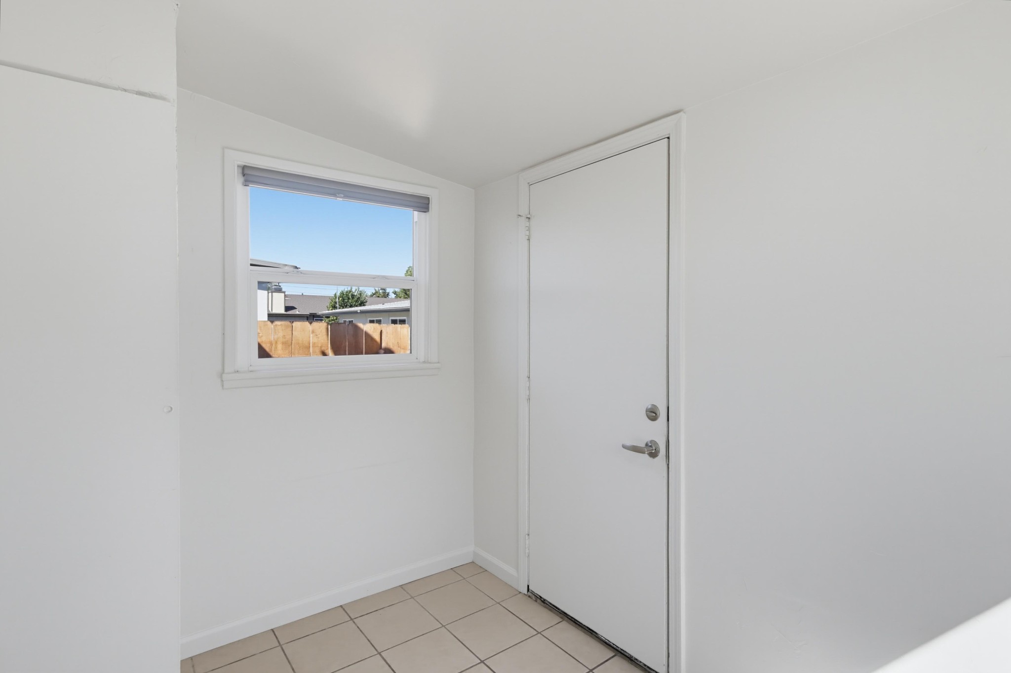 Virtual tour photo 36 of 54 for 1368 Kristie Ln