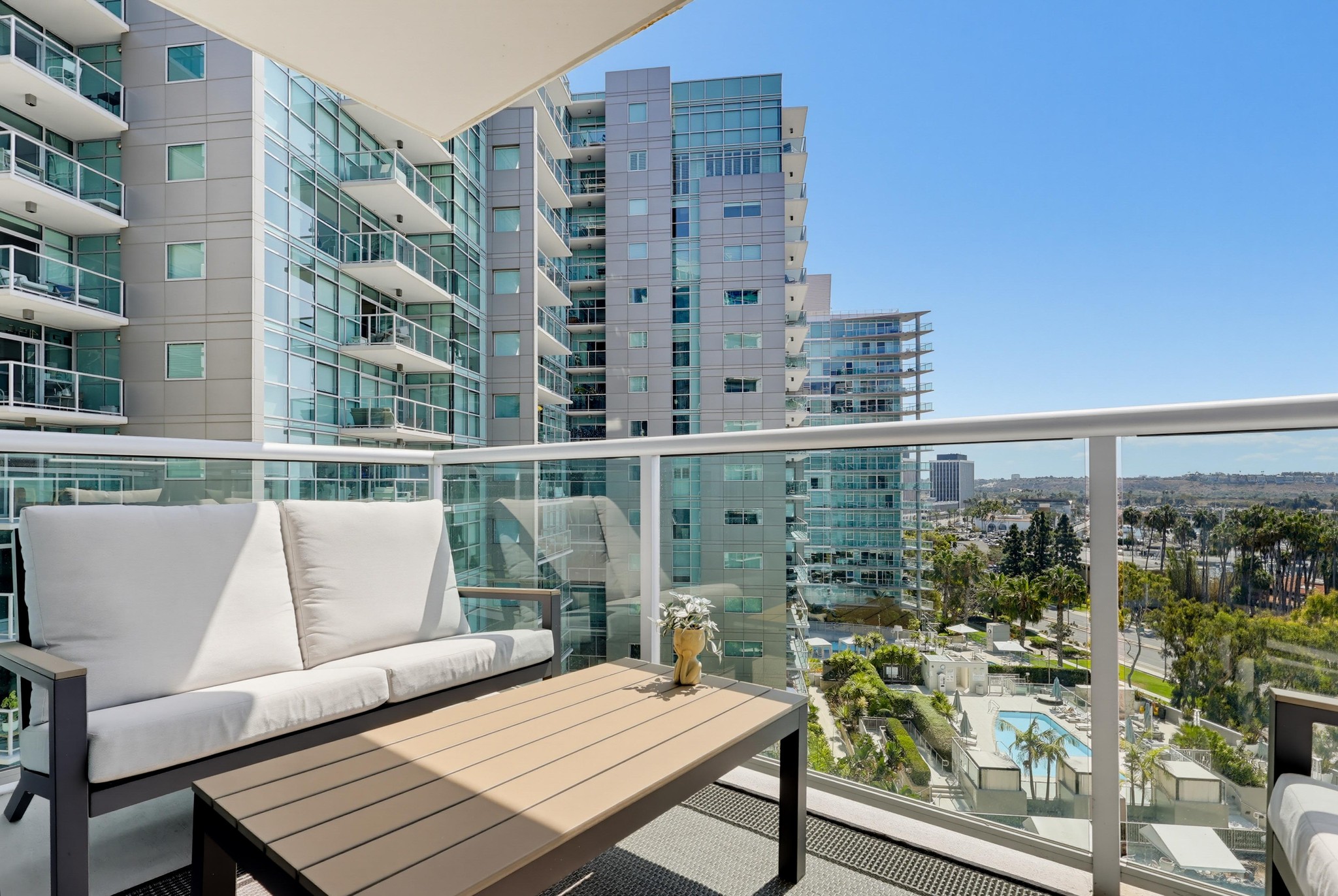 Virtual tour photo 25 of 30 for 13700 Marina Pointe Dr