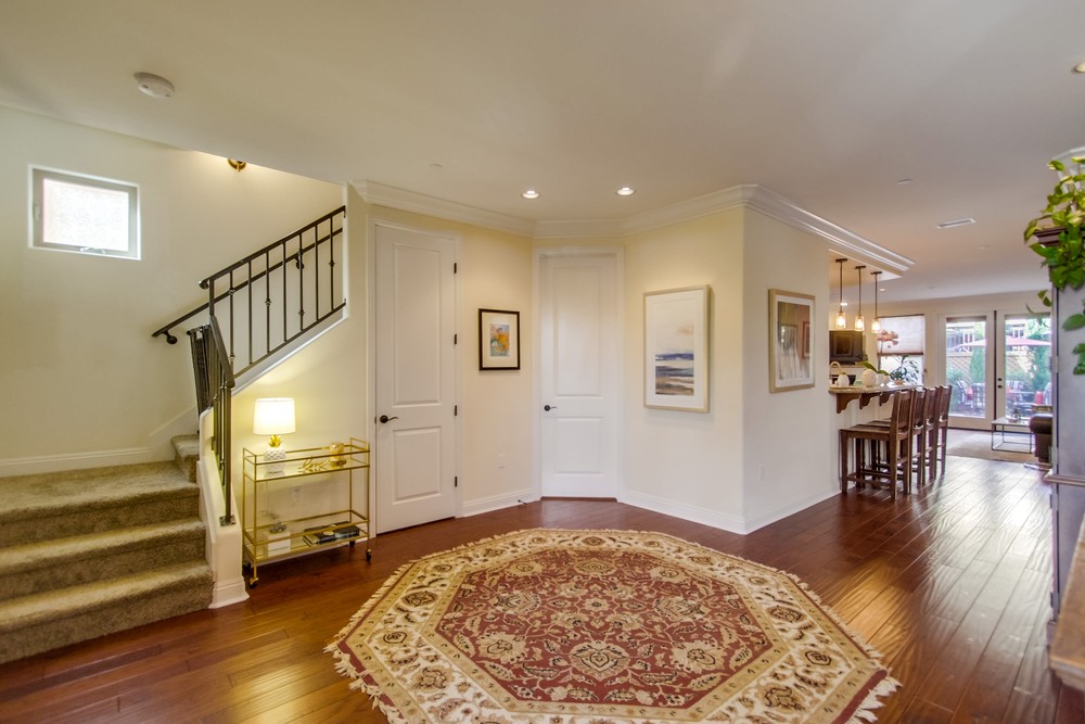 Virtual tour photo 9 of 70 for 1372 Oliver Ave