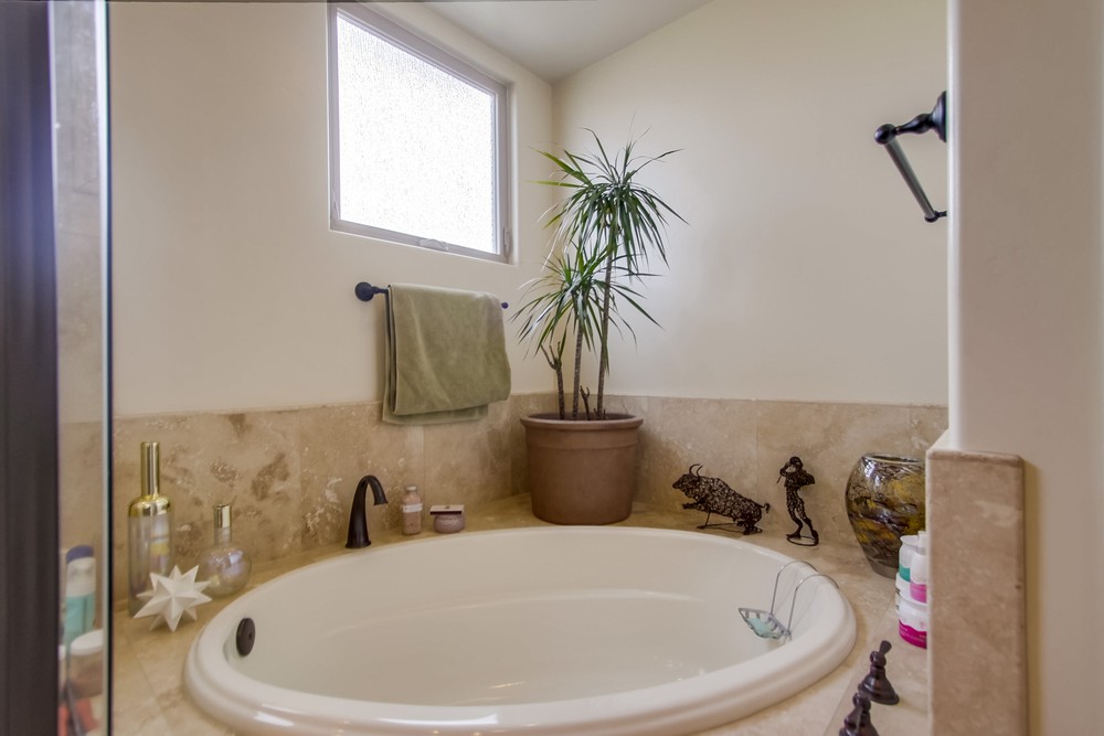 Virtual tour photo 47 of 70 for 1372 Oliver Ave