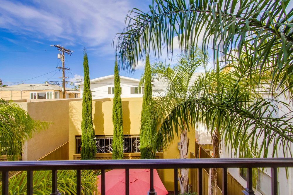Virtual tour photo 50 of 70 for 1372 Oliver Ave