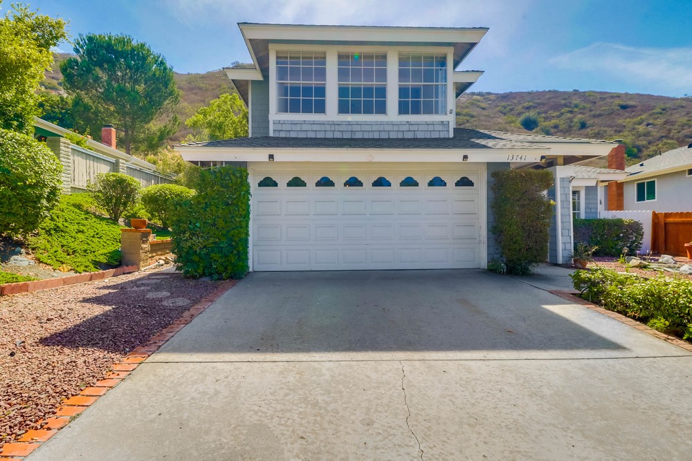 Virtual tour photo 4 of 55 for 13741 Freeport Rd