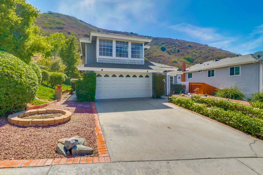 Virtual tour photo 5 of 55 for 13741 Freeport Rd