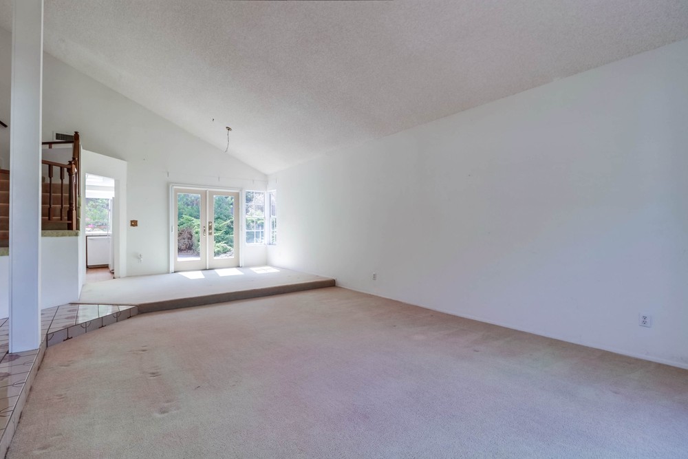 Virtual tour photo 10 of 55 for 13741 Freeport Rd