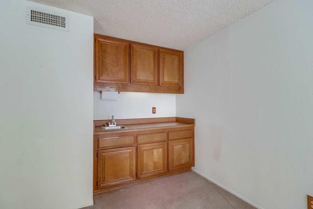 Virtual tour photo 22 of 55 for 13741 Freeport Rd