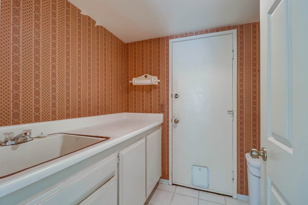 Virtual tour photo 26 of 55 for 13741 Freeport Rd