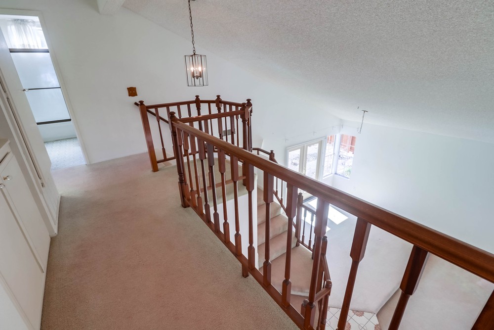 Virtual tour photo 28 of 55 for 13741 Freeport Rd