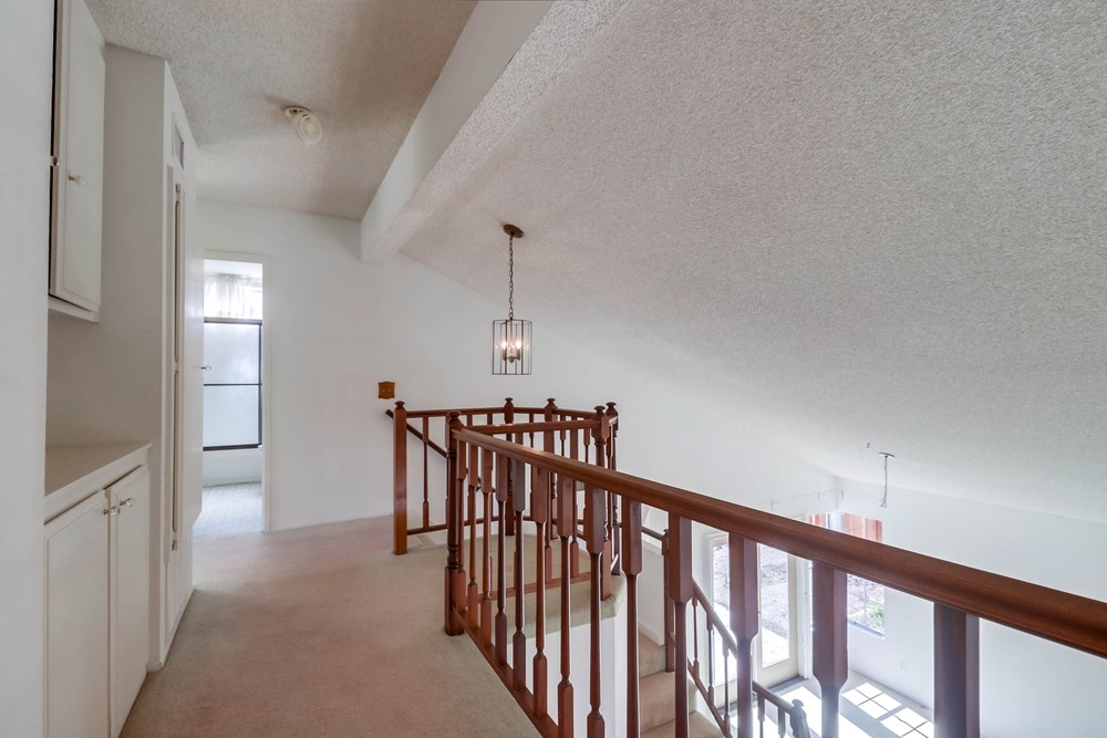 Virtual tour photo 29 of 55 for 13741 Freeport Rd