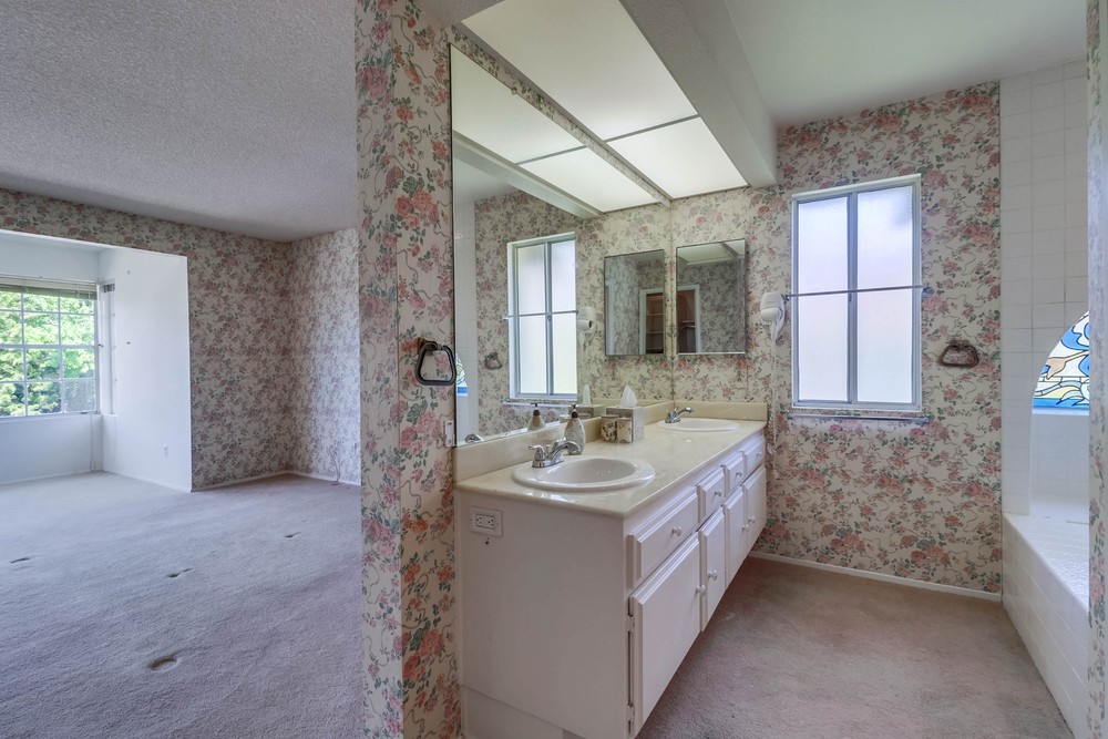 Virtual tour photo 36 of 55 for 13741 Freeport Rd