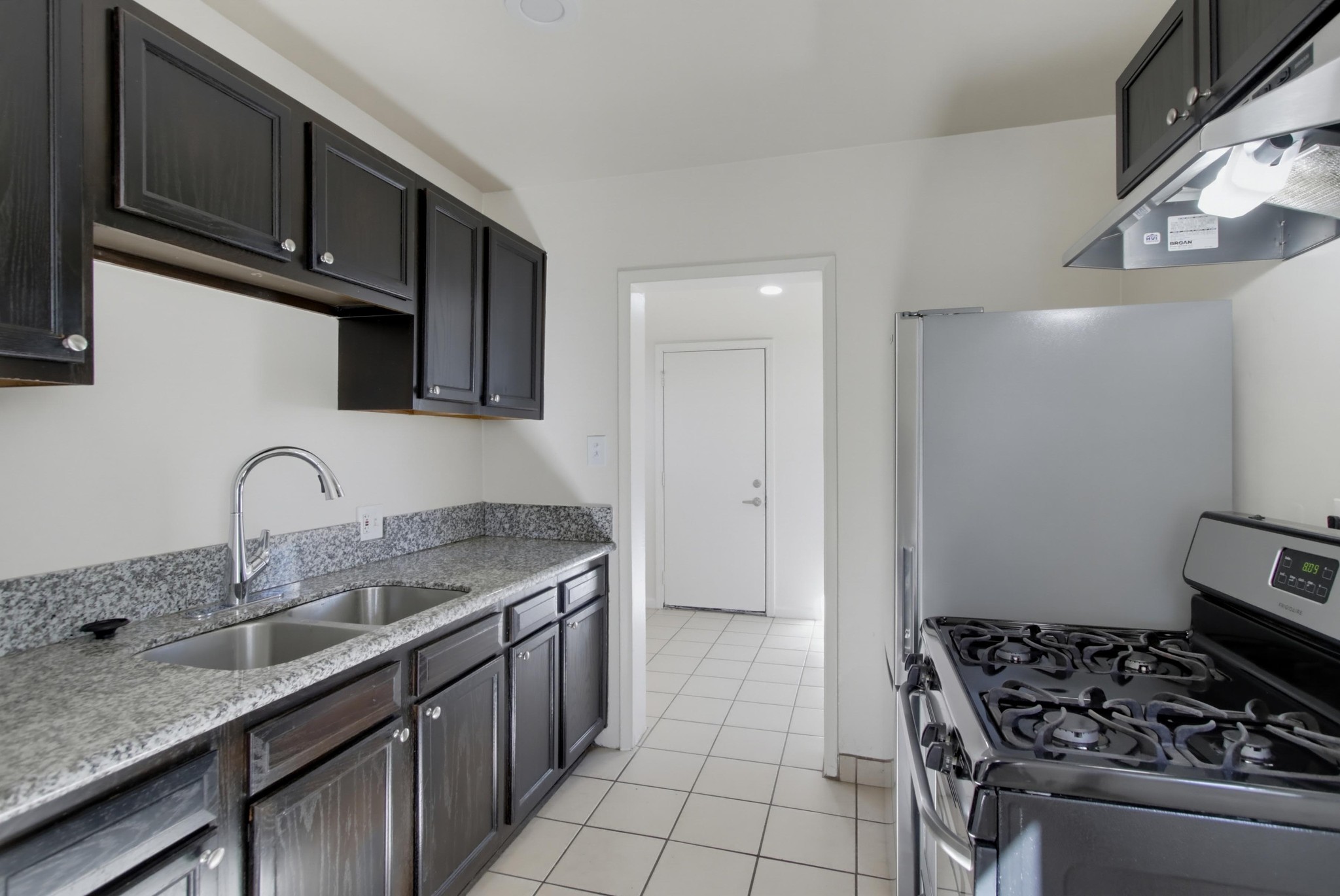 Virtual tour photo 17 of 29 for 1376 Kristie Ln