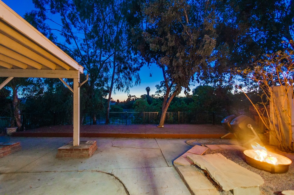 Virtual tour photo 10 of 67 for 13796 Via Cima Bella