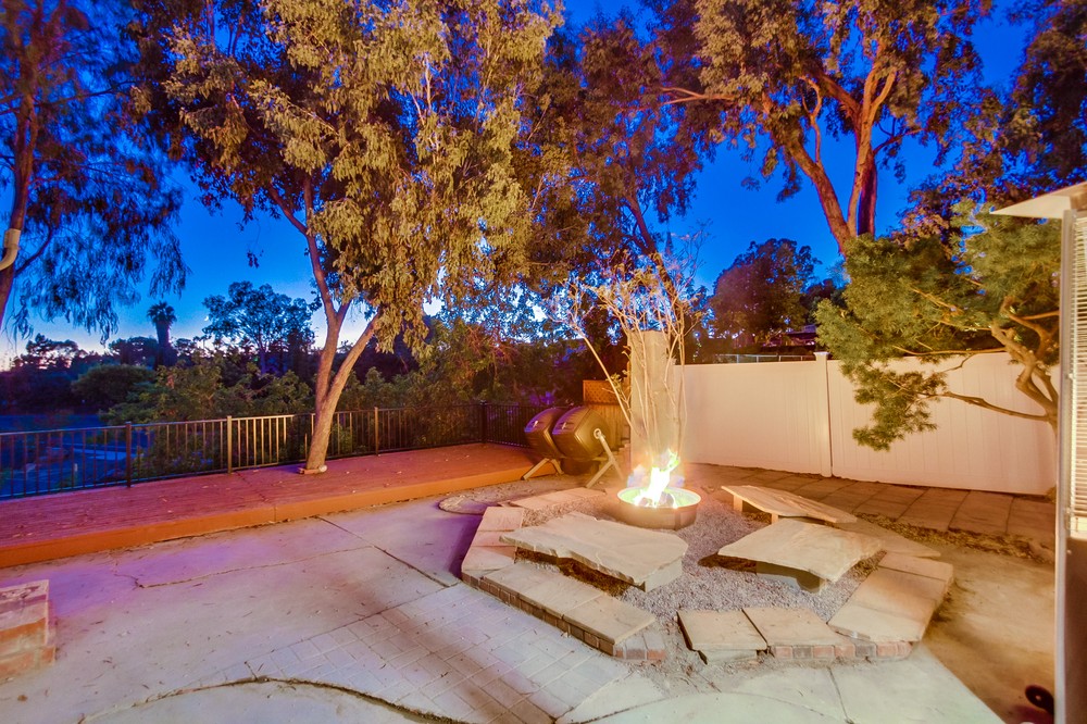 Virtual tour photo 12 of 67 for 13796 Via Cima Bella