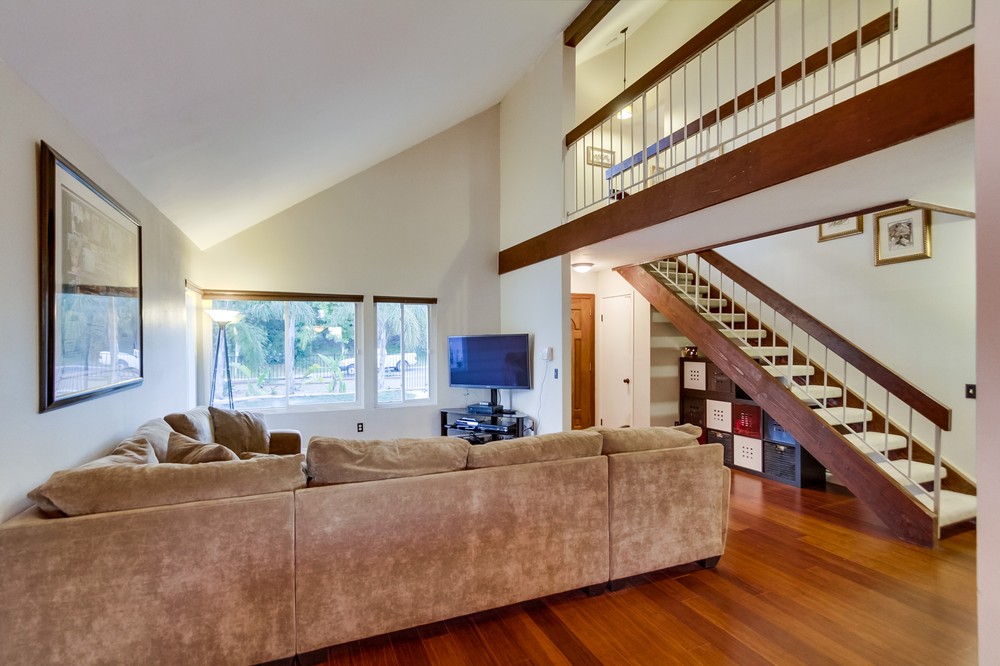 Virtual tour photo 18 of 67 for 13796 Via Cima Bella