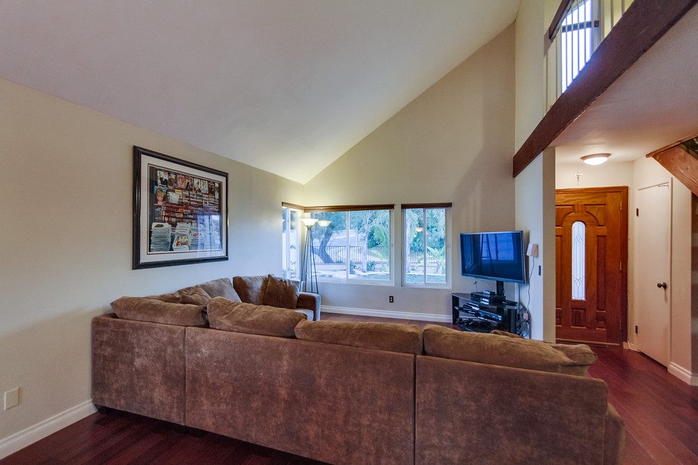 Virtual tour photo 19 of 67 for 13796 Via Cima Bella