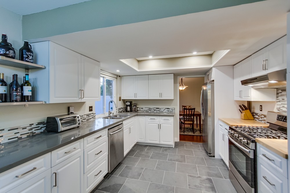 Virtual tour photo 34 of 67 for 13796 Via Cima Bella