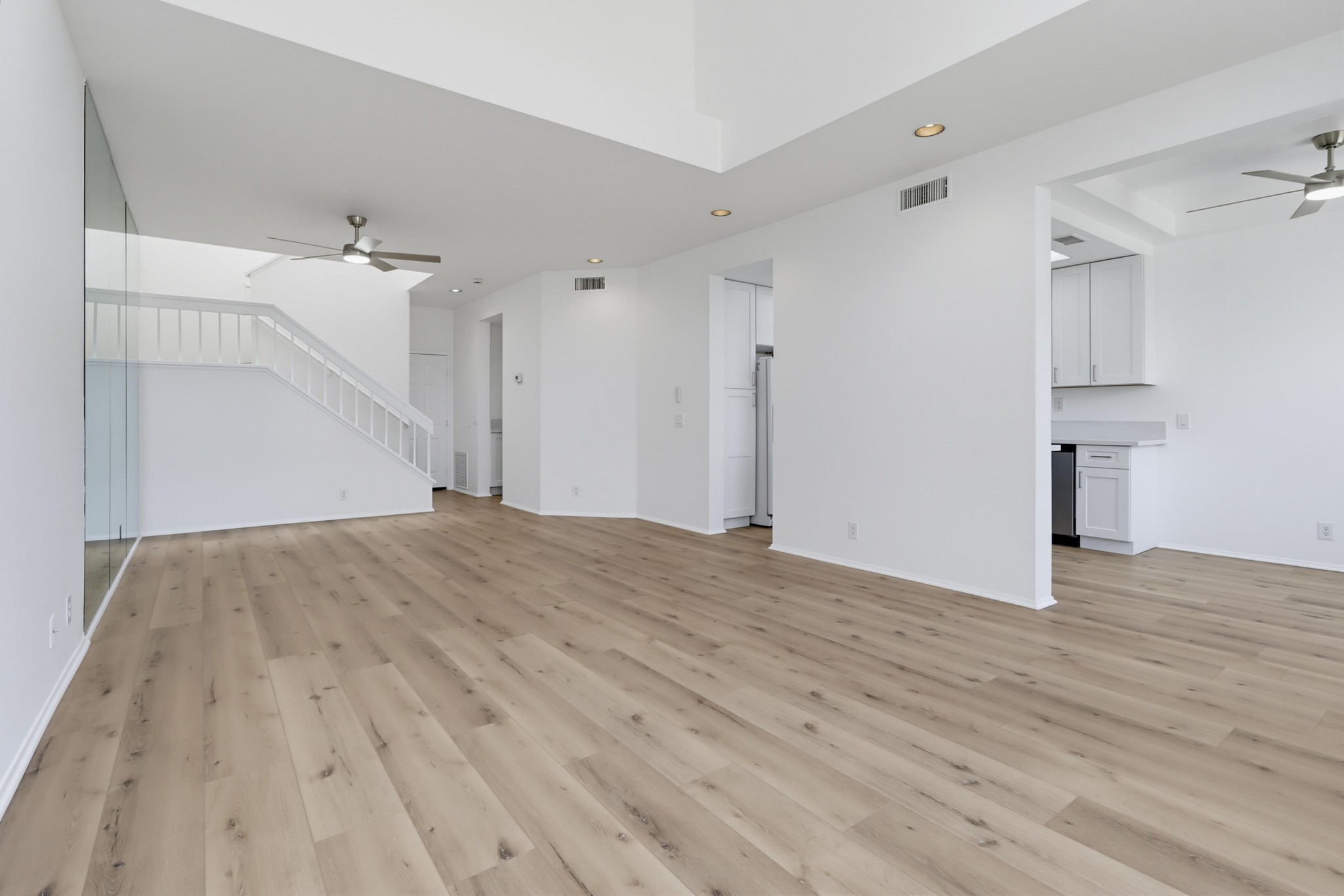 Virtual tour photo 5 of 28 for 1380 Callejon Andalusia Unit 13