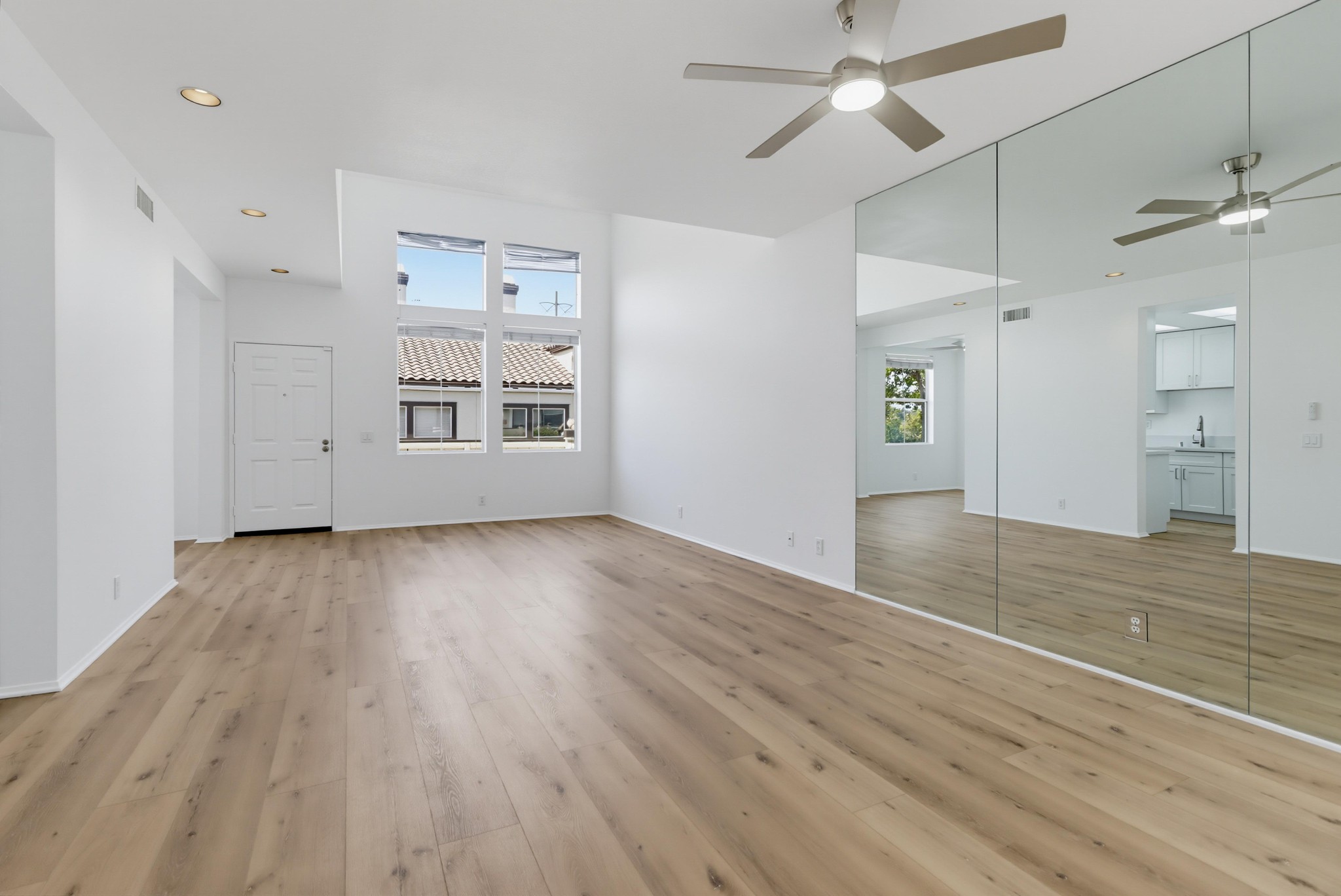 Virtual tour photo 6 of 28 for 1380 Callejon Andalusia Unit 13