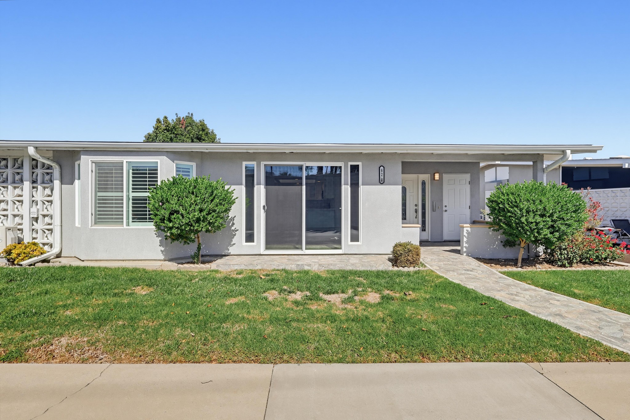 Virtual tour photo 4 of 52 for 1381 Monterey Rd #62a