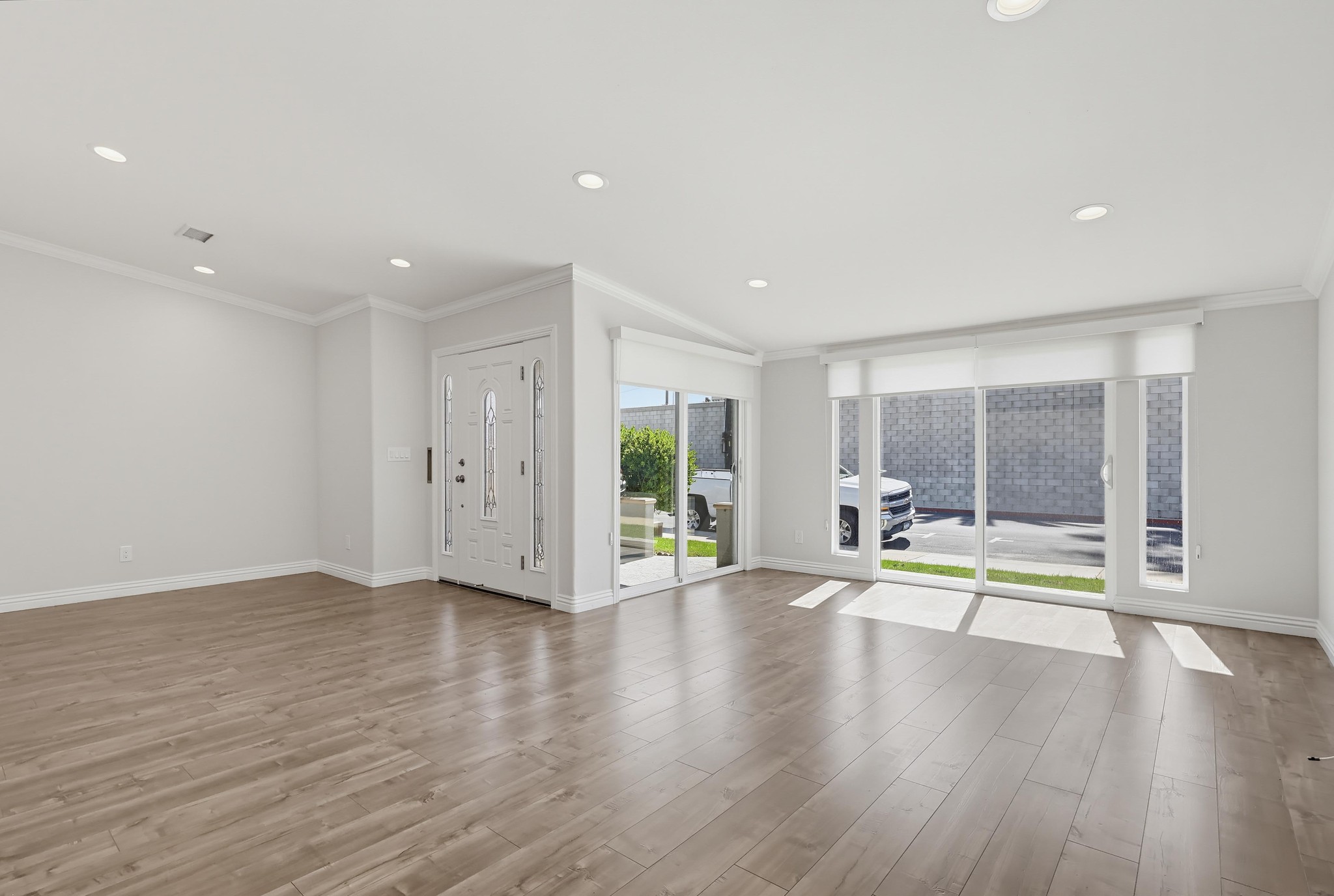 Virtual tour photo 14 of 52 for 1381 Monterey Rd #62a