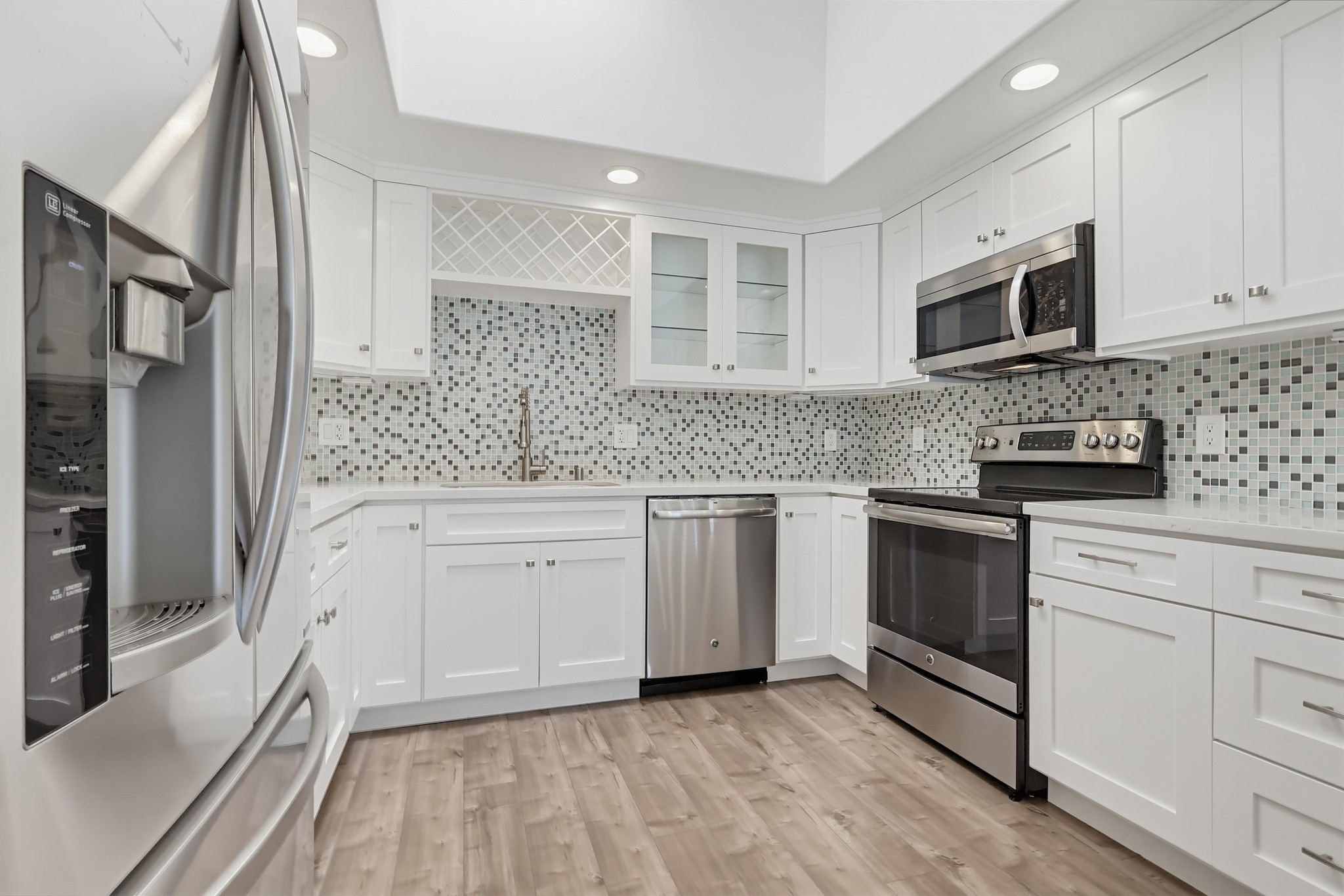 Virtual tour photo 26 of 52 for 1381 Monterey Rd #62a