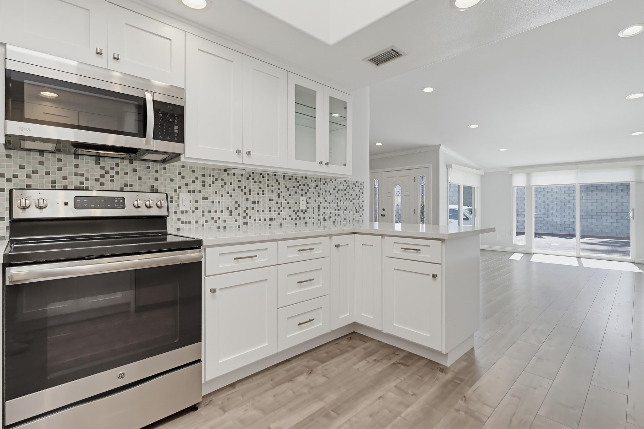 Virtual tour photo 29 of 52 for 1381 Monterey Rd #62a