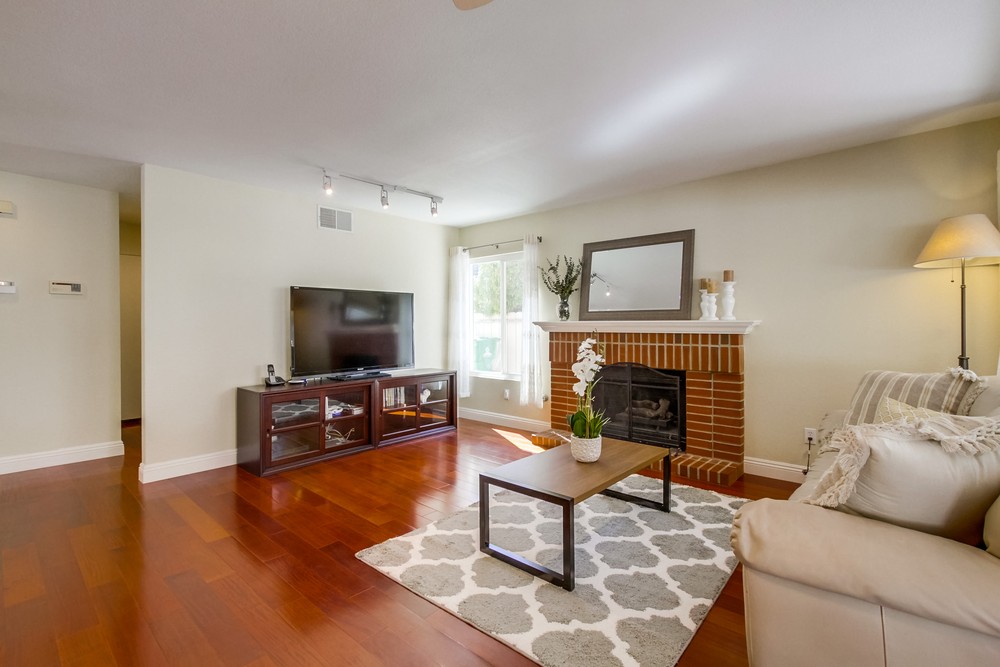 Virtual tour photo 13 of 51 for 13816 Corte Ganso