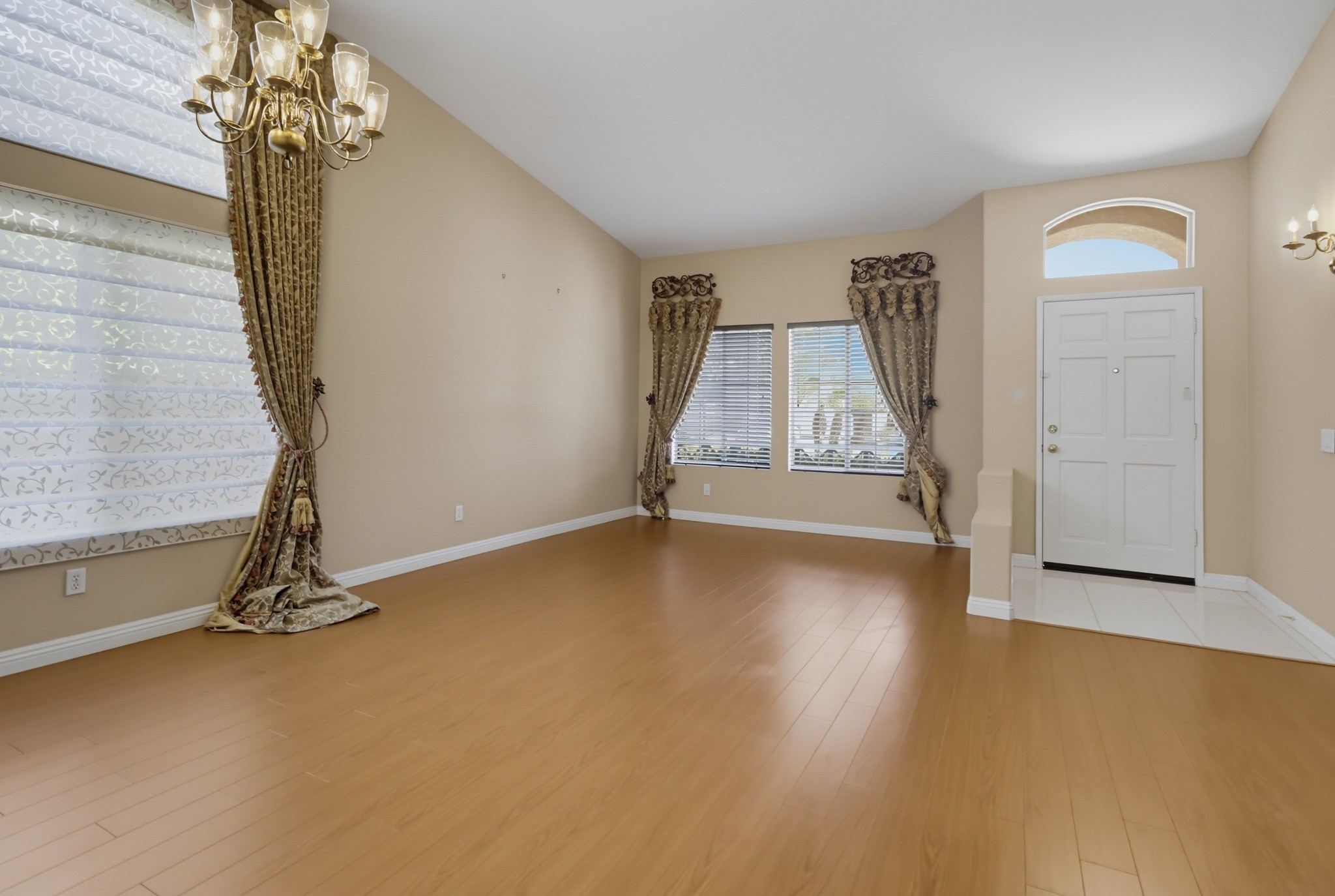 Virtual tour photo 10 of 48 for 13820 Etude Rd