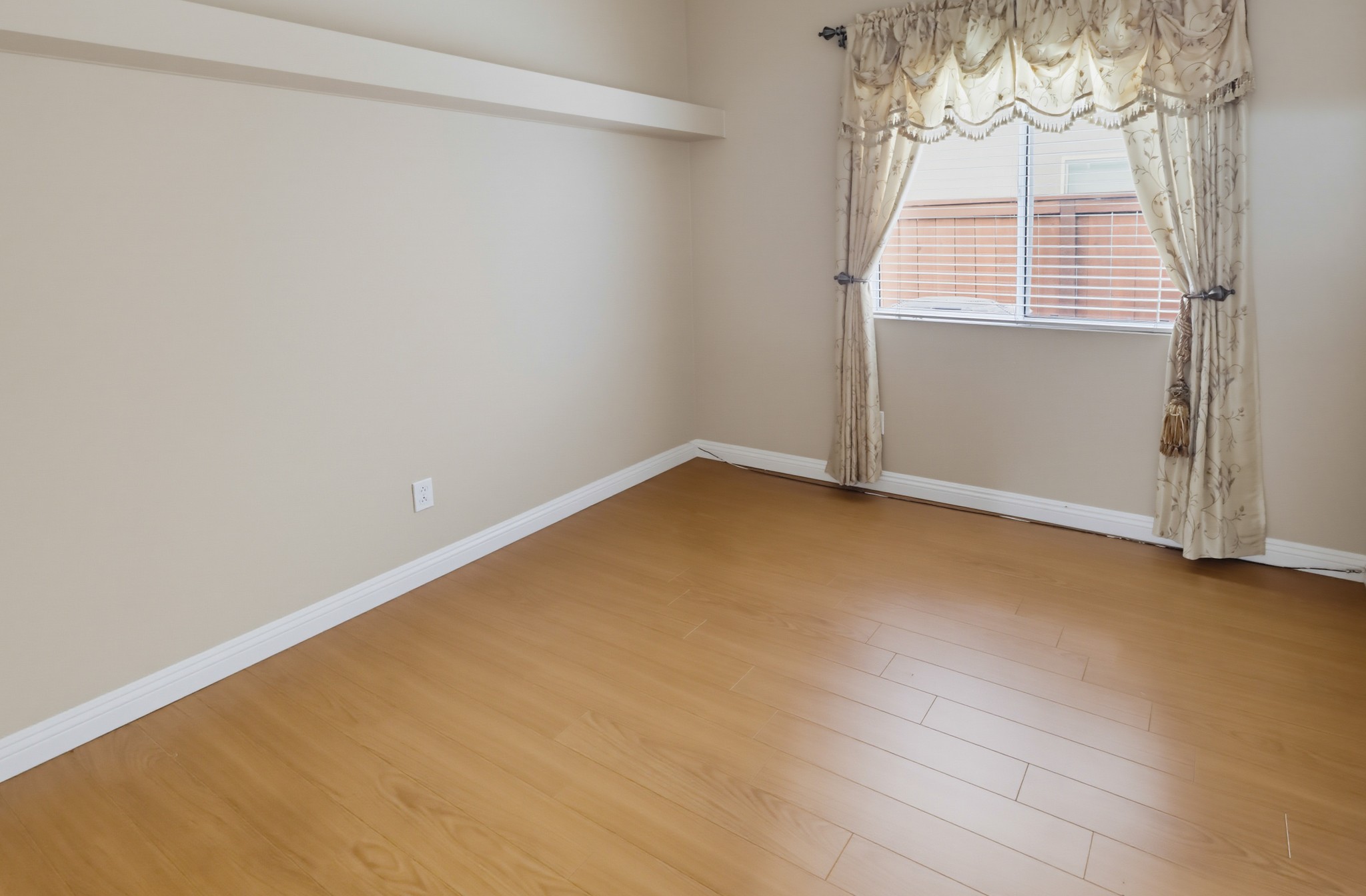 Virtual tour photo 28 of 48 for 13820 Etude Rd