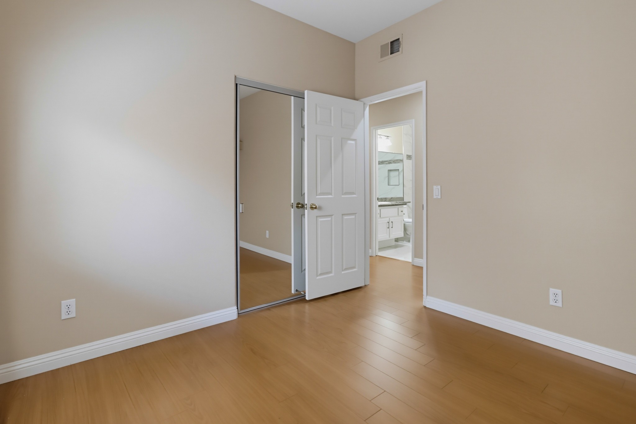 Virtual tour photo 30 of 48 for 13820 Etude Rd